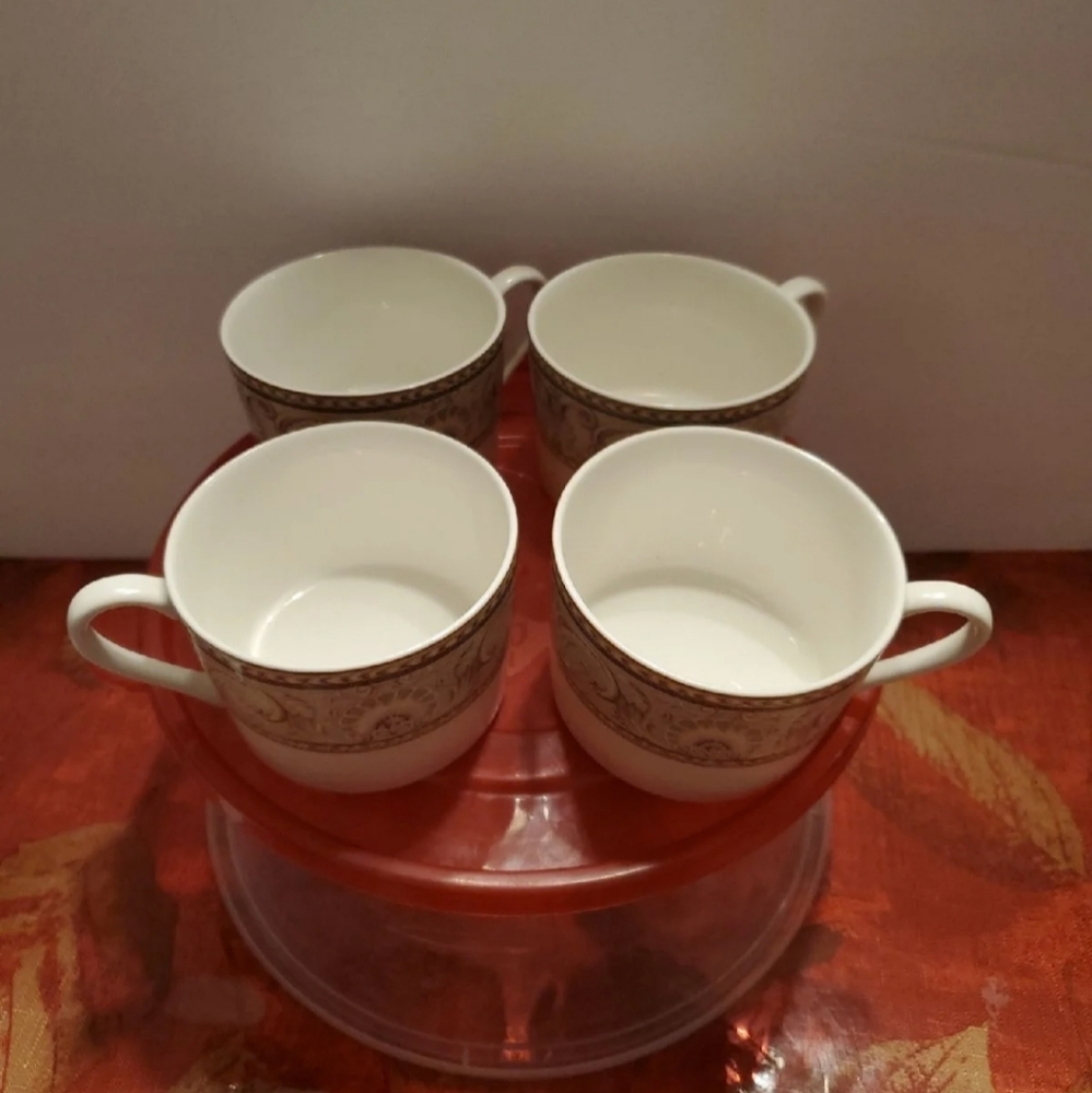 Tea Cups - Picture 4 of 5